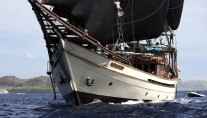 Charter Yacht Silolona - a Traditional Phinisi Vessel 